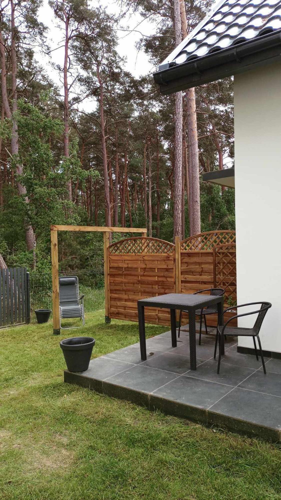 Dom Goscinny Biala Roza Dziwnówek Buitenkant foto